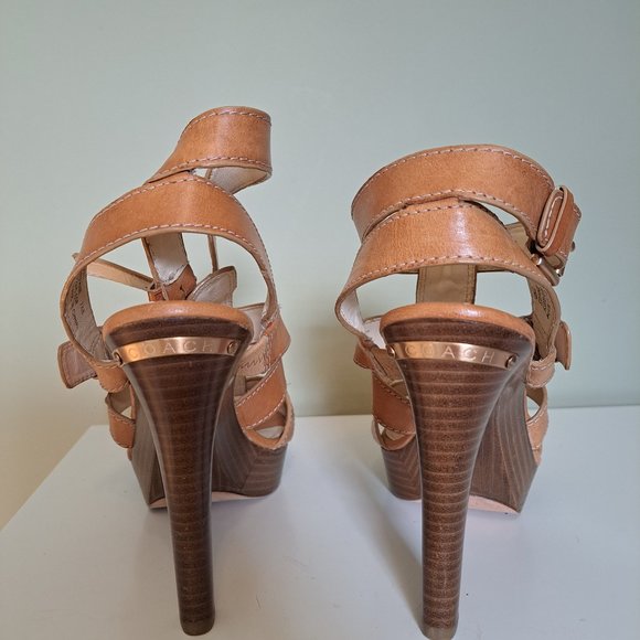 Coach 7.5 Heels - Picture 3 of 5